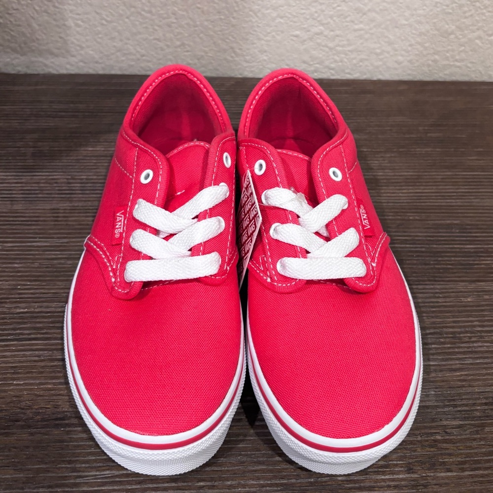 VANS Atwood magenta/white sneakers kids size 2